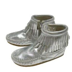 Minnetonka Silver Fringe Kids Shoes